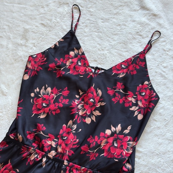 La Vie En Rose Floral Satin Romper Black Red Cami Lingerie Sleepwear XL - Picture 2 of 6